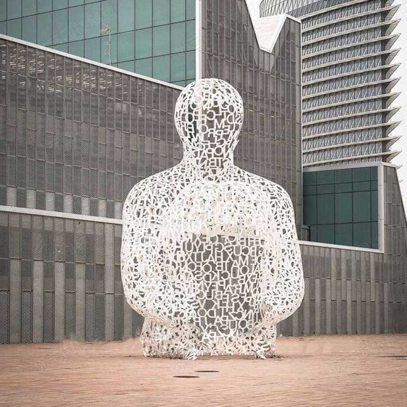 不銹鋼雕塑工廠，鏤空不銹鋼人物雕塑